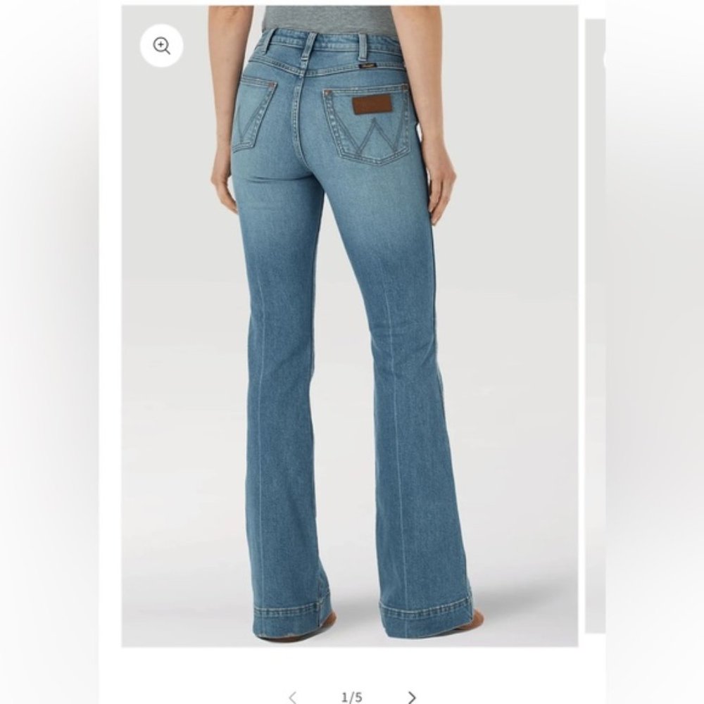 Wrangler Retro High Rise Trouser Jeans  in Katie